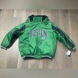 G111 sports by Carl banks vintage Celtics hooded coat. NWT. Size Xl